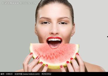 娱乐吃瓜美女图片